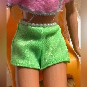 Skipper 80’s neon green shorts with pearl waist